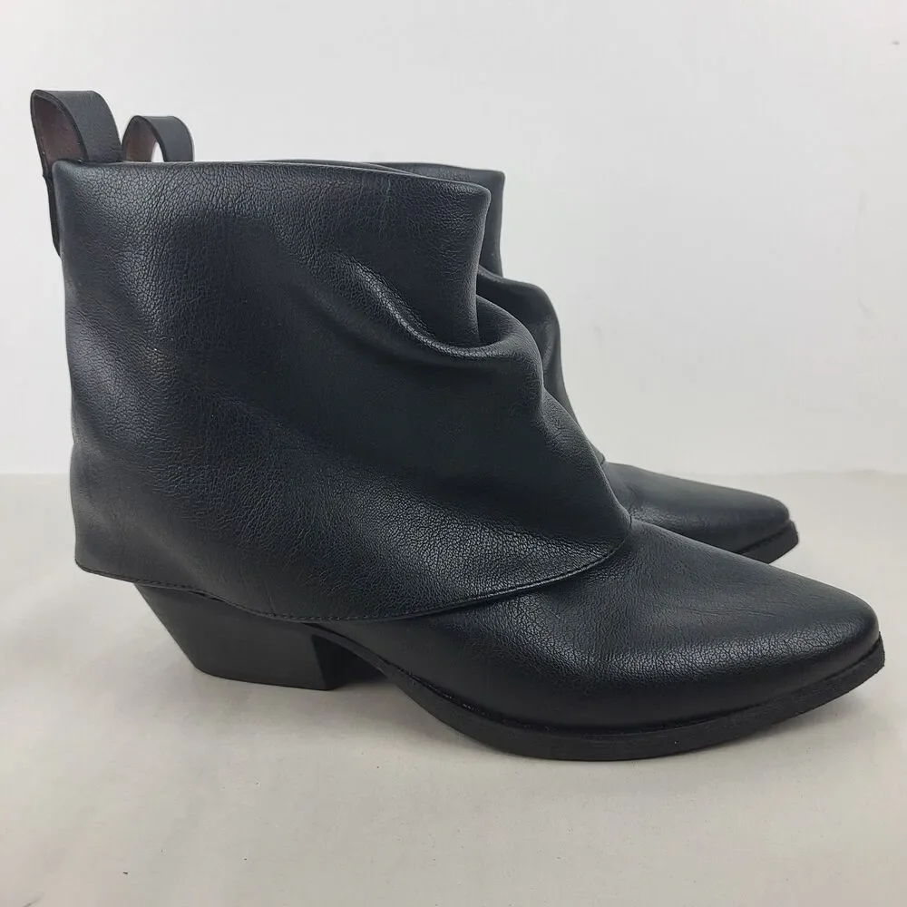 Zodiac Malina Western Ankle Foldover Bootie